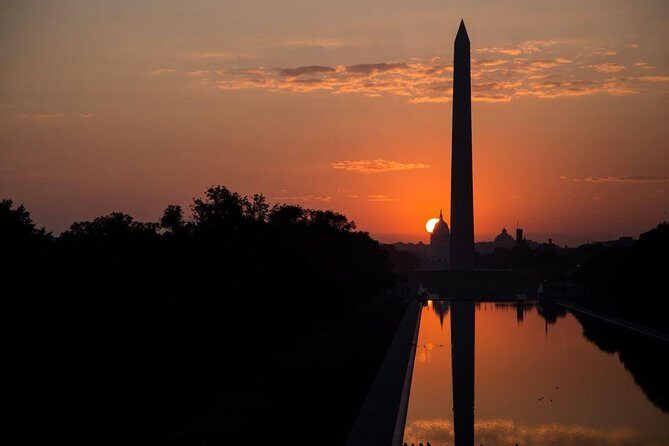 3-4 Hour Private DC City Moonlight Tour by Van - Jefferson Memorial and Lincoln Memorial: classical shapes, living messages