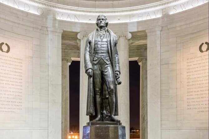 3 Hour Tour Of Washington, D.C. The Nucleus Of Democracy - The Guides: What Makes the Tour Feel Special