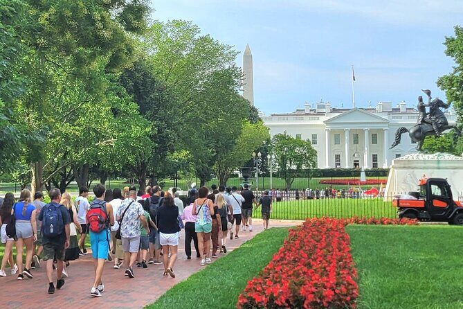 4-Hour Guided Tour in Spanish to Discover Washington DC - Vietnam and Korean War Memorials: Reading Names and Feeling Scale
