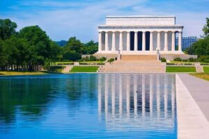 4-Hr DC Monuments Small Group Sightseeing Guided Tour - White House Exterior Photos From the Ellipse Area