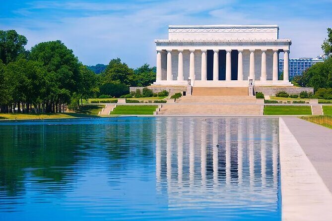 4-Hr DC Monuments Small Group Sightseeing Guided Tour - White House Exterior Photos From the Ellipse Area