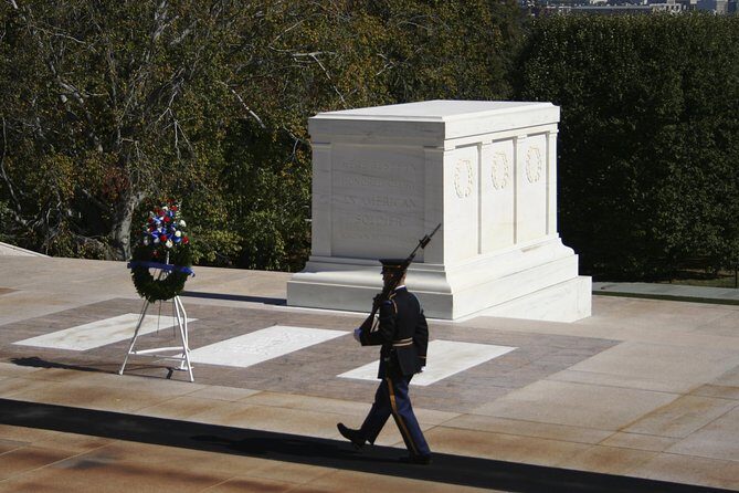 Arlington Cemetery and DC Highlights Tour - Your Stops in Order: Landmarks, Veterans Memorials, and the MLK Moment
