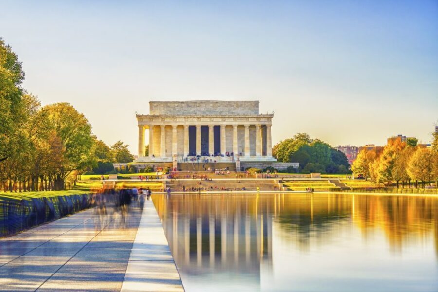 Arlington Cemetery Walk with National Mall Night Bus Tour - Arlington Cemetery starts at the Visitor Center, not the gate