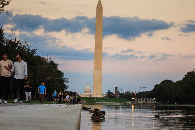 Captivating DC Private Photography Workshop - Lincoln Memorial Pool: Framing, Reflections, and Storytelling Shots