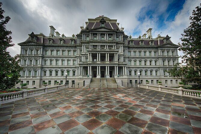 Dark Nights in D.C. - Walking Tour - Stop 2: Decatur House and the naval commander who almost became president