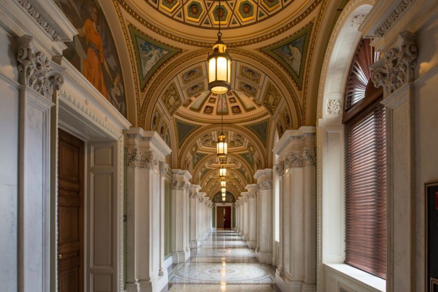 DC: Capitol Hill and Library of Congress Tour with Tickets - Supreme Court Stop: What You See (and What You Don’t)