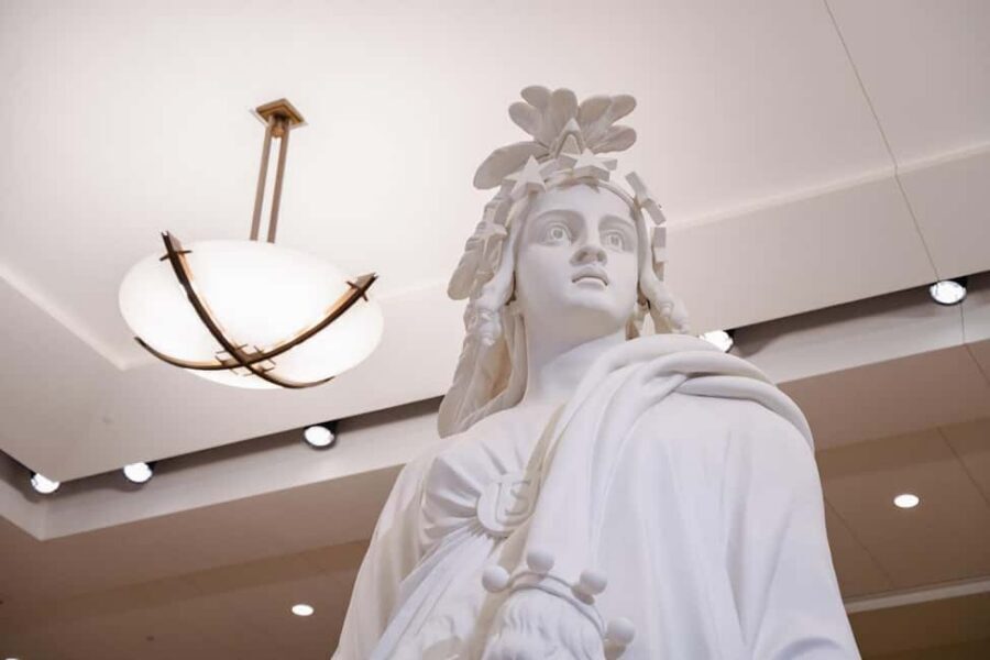 DC: Capitol Hill Tour with Supreme Court, Library & Capitol - Small group pacing: why max 12 matters on Capitol Hill
