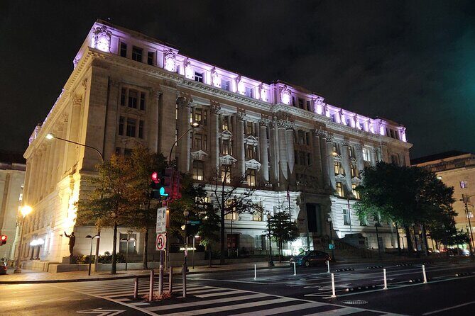 DC Ghosts Boos and Booze Haunted Pub Crawl By US Ghost Adventures - Stop 1: Old Ebbitt Grill, where presidents allegedly toasted