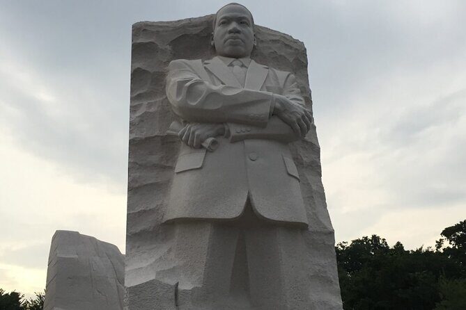 DC Landmarks Walking Tour + African American Museum Admission - Capitol and Washington Monument: the Mall scale, in a tight time window