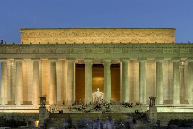 DC Landmarks Walking Tour + African American Museum Admission - White House stop: big views, but no interior access