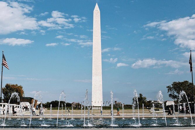 DC Mall w/ Washington Monument Ticket Exclusive Guided Tour - Vietnam Veterans Memorial: Reading Names With Context