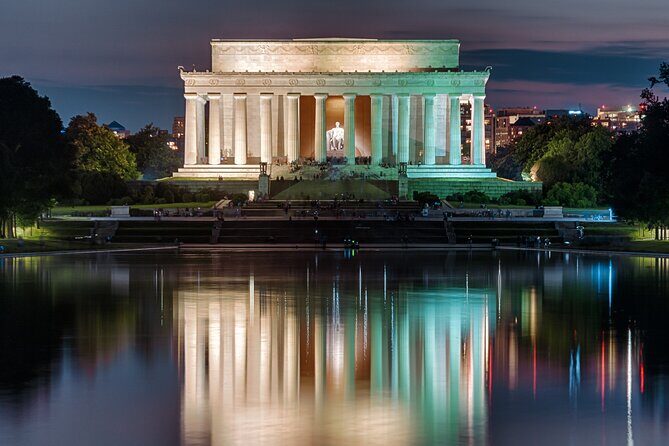 DC Monuments by Moonlight: Small Group Walking Tour - The route timing: 2 to 2.5 hours and how the walk feels