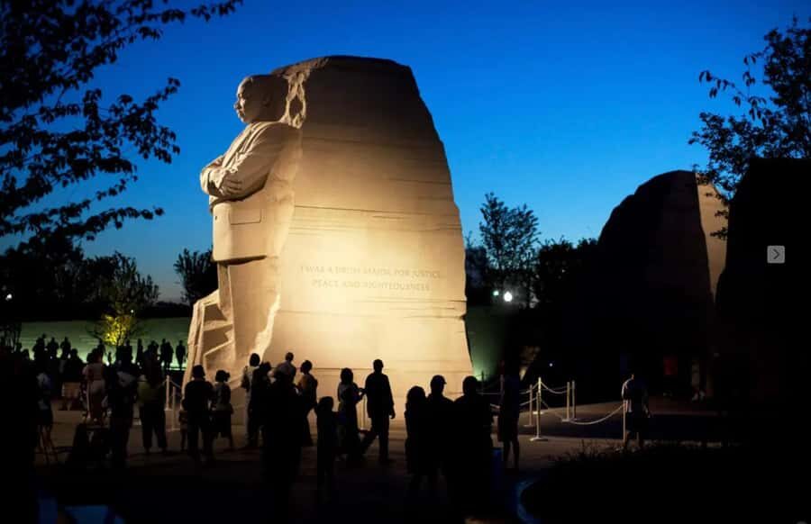 DC: Monuments & Memorials, National Mall Sunset Walking Tour - Lincoln Memorial: Lincoln, the Speech, and the Power of Place
