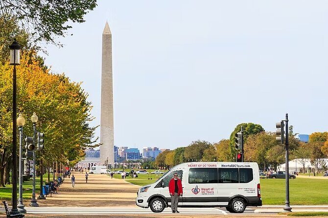 DC Monuments Small Group Guided Night Tour 3 Hours - Your 3-hour night route through DC’s biggest icons