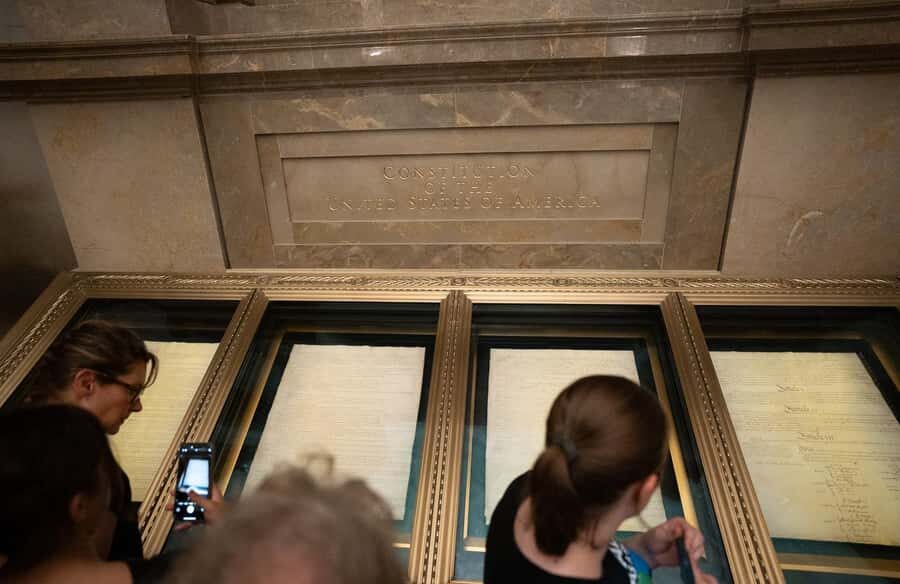 DC: National Archives & Optional Museum Add-On - The walk along the National Mall: views that make context click
