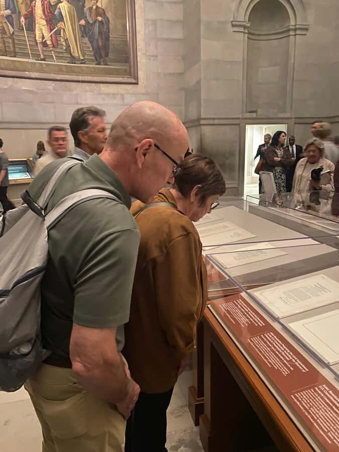 DC: National Archives & Optional Museum Add-On - Museum time at the National Museum of American History (Smithsonian)