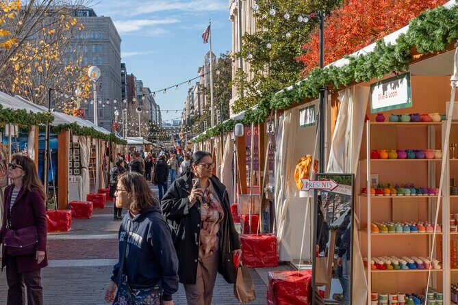 Downtown DC Holiday Tour: Lights, Decorations & Festive Cheer - Price and Value: What $59 Buys You in DC Holiday Time