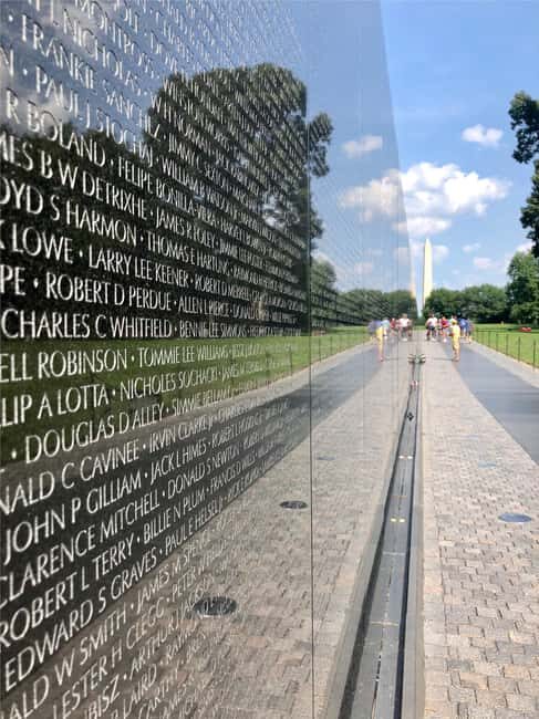 From NYC: Washington Highlights Guided One Day Tour - U.S. Capitol and museum-zone free time: where the day gives you breathing room