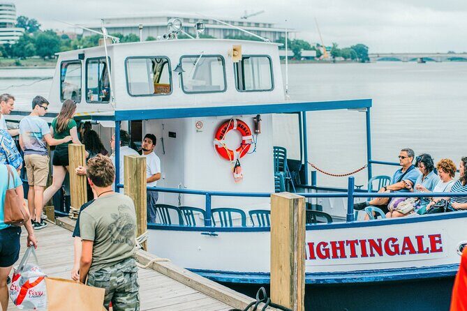 Full Day DC: City Bus Tour, Seasonal Boat Cruise, Entry Tickets - The Best Part Is the Stop-by-Stop Storytelling