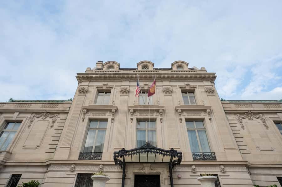 Gilded Age DC: Scandal, Secrets & Spirits of Dupont Circle - What to bring, and how to get the most from a rain-or-shine walk