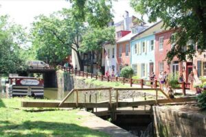 Historic Georgetown: History, Gossip, & Architecture Walking Tour - Georgetown port streets and the Old Stone House moment