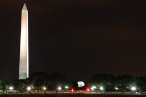 Holiday Lights Tour of Washington DC and Old Town Alexandria - Stop 1: United States Navy Memorial and Naval Heritage Center