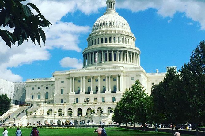 Iconic Capitol Hill Architectural Walking Tour - Library of Congress Thomas Jefferson Building: symbols, design, and included interior time