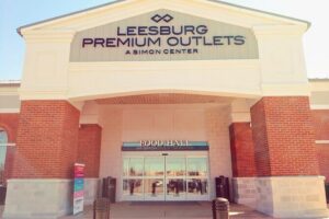 Leesburg Premium Outlets Shopping Tour - Pickup and transport: the part you’re really paying for