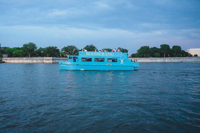 Narrated Sightseeing Boat Cruise along Potomac River in DC - Watergate Complex: Politics Meets Modern Architecture