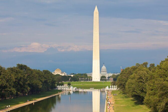 National Mall & Cherry Blossoms with Washington Monument Ticket - Lincoln Memorial: The Main Stop and the Memorial Cluster Around It