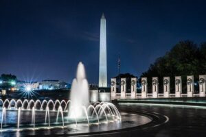National Mall Monuments Night Tour with 10+ Stops, Entry Tickets - The 3-Hour Plan: Quick Stops, Lots of Night Views