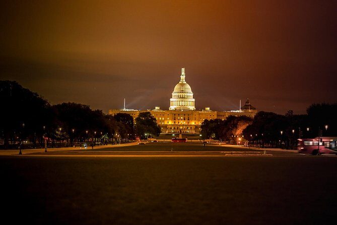 National Mall Monuments Night Tour with 10+ Stops, Entry Tickets - U.S. Capitol and the Lincoln Memorial: Two Icons, Two Different Moods