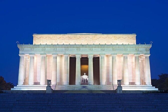 National Mall Night Tour with Washington Monument & 2 Museums - Key things to know before you go