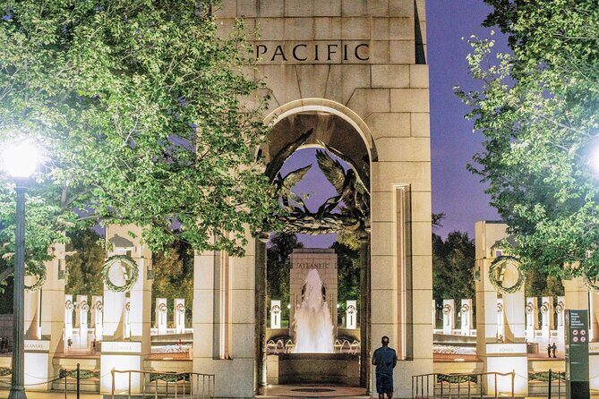 National Mall Night Tour with Washington Monument & 2 Museums - A second Washington Monument moment: guided timing plus self-entry tickets