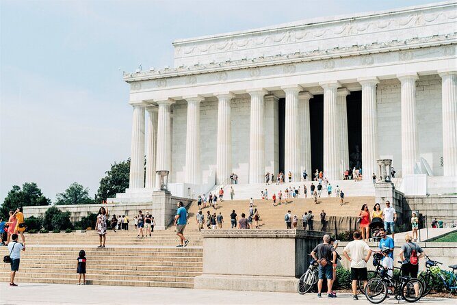 National Mall Tour with 10 Stops & U.S. Capitol or Museum Entry - Capitol Hill Views and the Lincoln Memorial Photo Stop Rhythm