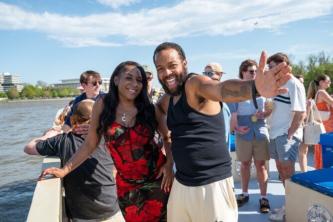 Party Yacht Cruise along Potomac River - Quick take: what stands out most
