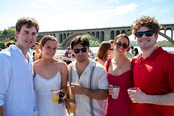 Party Yacht Cruise along Potomac River - Where you start and how the boarding feels (Georgetown area meeting point)