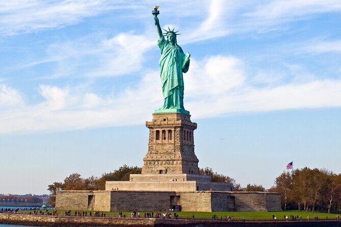 Premium Small Group New York 2-Day Tour From Washington D.C - Philadelphia in 40 minutes: Independence Hall and the Liberty Bell zone