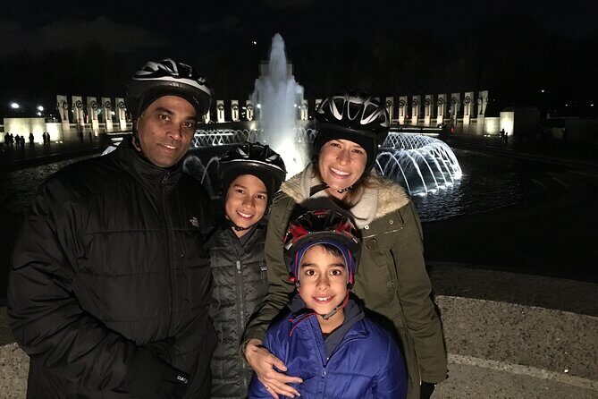 Private DC Monuments at Night Bike Tour - Photo strategy: how to get the shots without slowing the night