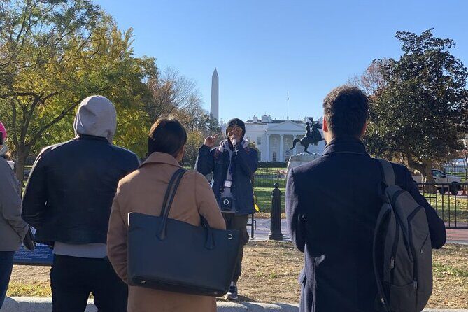 Private Guided Tour of African American History Museum - Entering the Museum Next to the Washington Monument Area