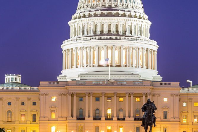 Private Multilingual DC City Tour (Spanish, Portuguese, English) - White House and Supreme Court: pass-by views only