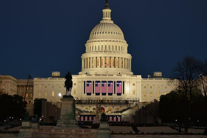 Private Night-Time Monuments Tour of DC for up to 10 Guests - Value check: what $525 buys you in a city that loves logistics