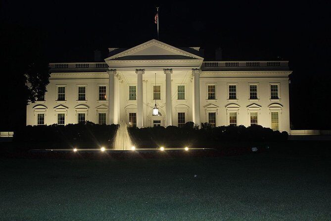 Private Night-Time Monuments Tour of DC for up to 10 Guests - FAQ