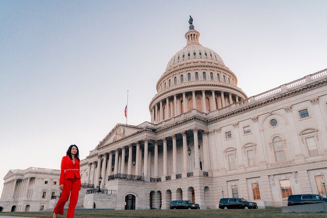 Private Vacation Photoshoot with Photographer in Washington DC - Posing Guidance That Keeps It Natural (Not Forced)