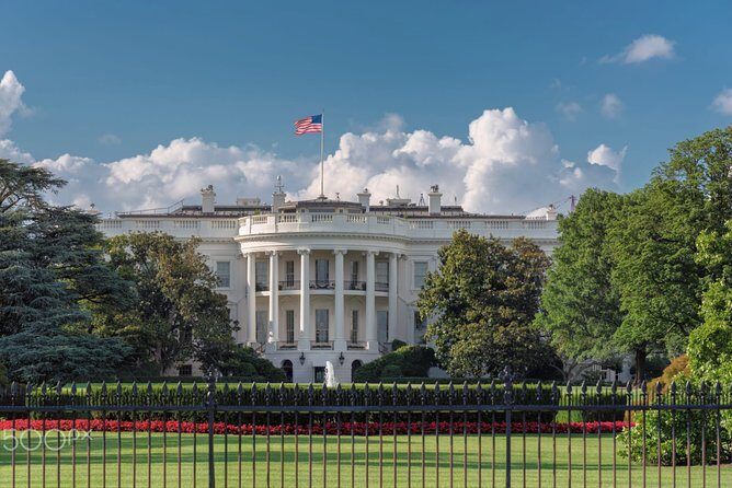 Private Washington DC City Tour - Stop-by-Stop: From St. John’s to the White House Front Gate