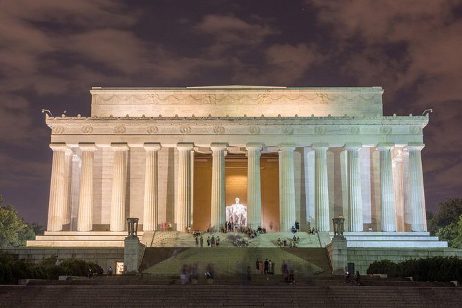 Private Washington DC City Tour - World War II, MLK, and Lincoln: When Short Visits Still Feel Meaningful