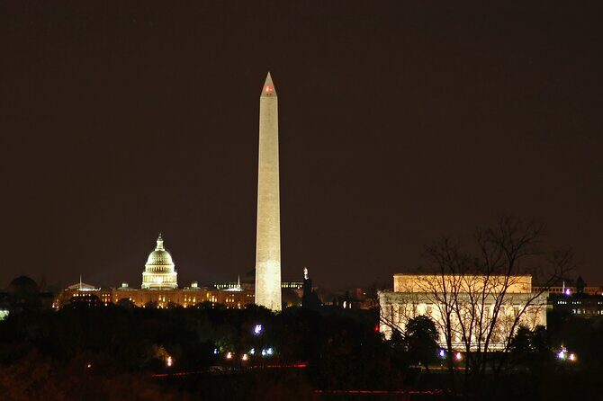 Private Washington DC Night Tour with Stops at 6 Top Sites - White House photo time: 15 minutes outside, no admission included