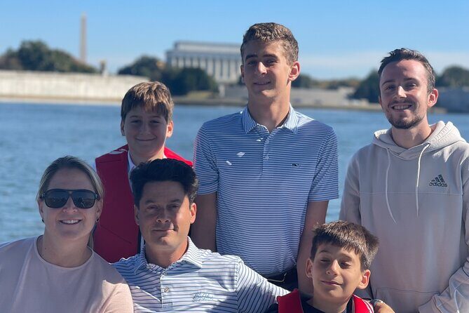Private Yacht Tour along Washington DC Waterfront - From Tony and Joe’s Seafood Place to your dock-ready departure