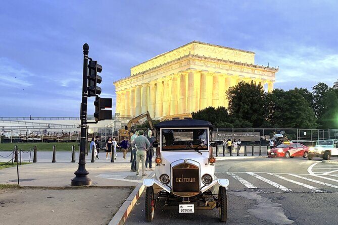 Public or Private DC Moonlight Tour by E-Cart or Vintage Car - Thomas Jefferson Memorial at the Tidal Basin Zone