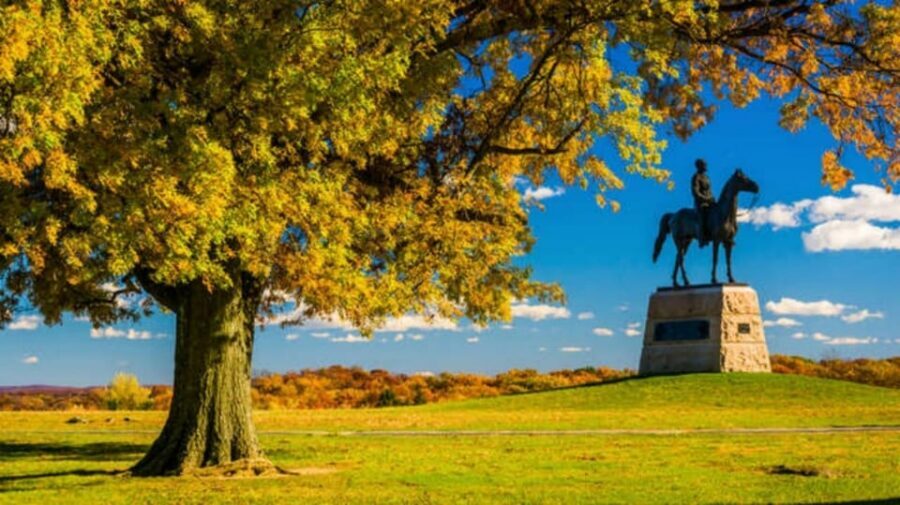 Small Group Gettysburg National Military Park 1-Day from DC - Gettysburg Downtown: The 60-Minute Reset That Makes the Day Feel Human